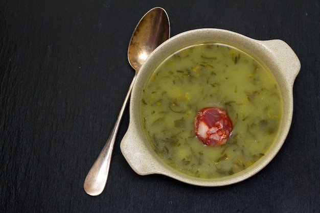 Tradycyjna Portugalska Zupa Caldo Verde