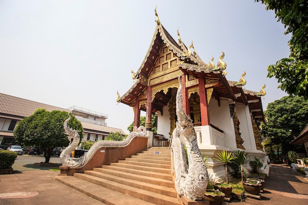 Tradycyjna świątynia buddyjska Laosu w Luang Prabang, Laos