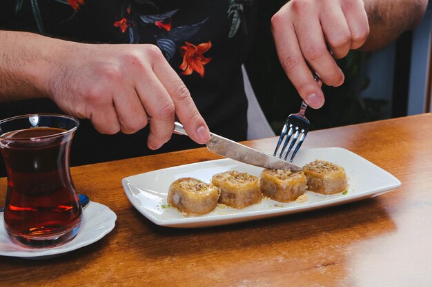 Tradycyjna Turecka Baklava Deserowa Z Orzechami Nerkowca Domowa Baklava Z Orzechami I Miodem