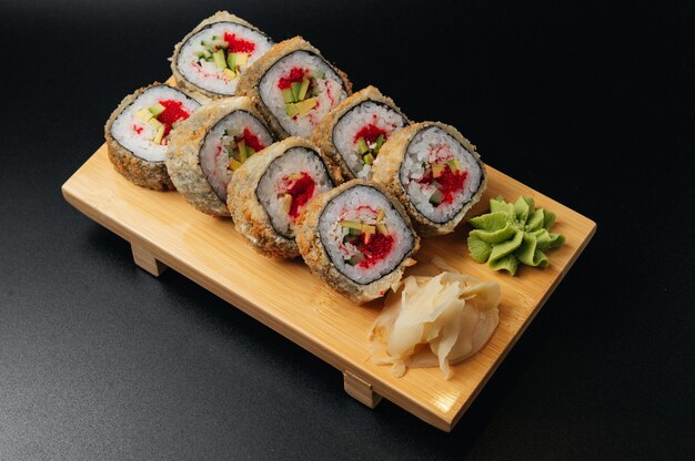 Tradycyjne Japońskie Rolki Sushi W Tempurze?