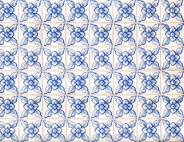 Tradycyjne portugalskie ozdobne płytki dekoracyjne azulejos