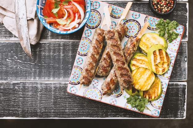 Tradycyjny Domowy Grillowany Turecki Kebab Adana Urfa