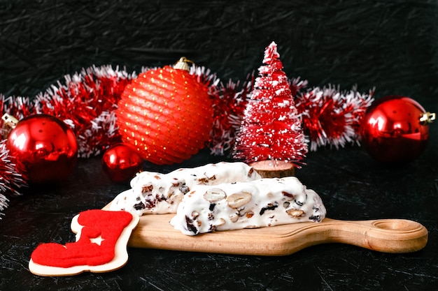 Tradycyjny hiszpański świąteczny słodki nugat