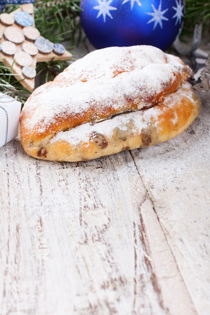 Zdjęcie tradycyjny świąteczny stollen