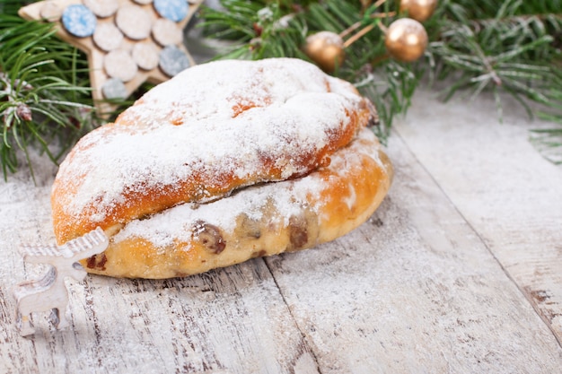 Zdjęcie tradycyjny świąteczny stollen