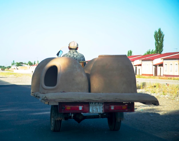 Transport drogowy pieców glinianych