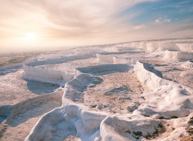 Trawertynowe Tarasy Bez Wody W Pamukkale