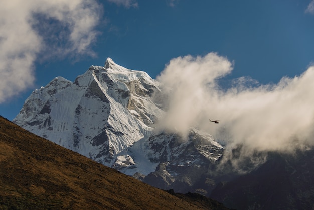 Trekking w Nepalu w Himalajach