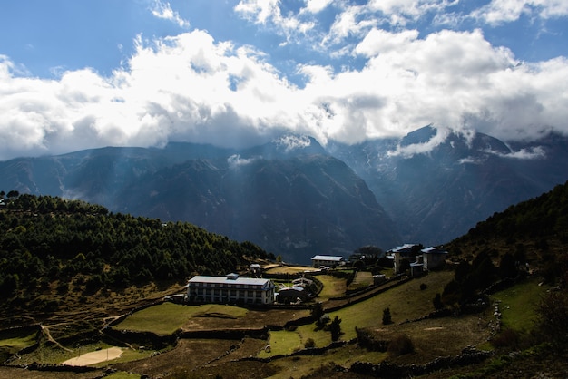 Trekking W Nepalu W Himalajach