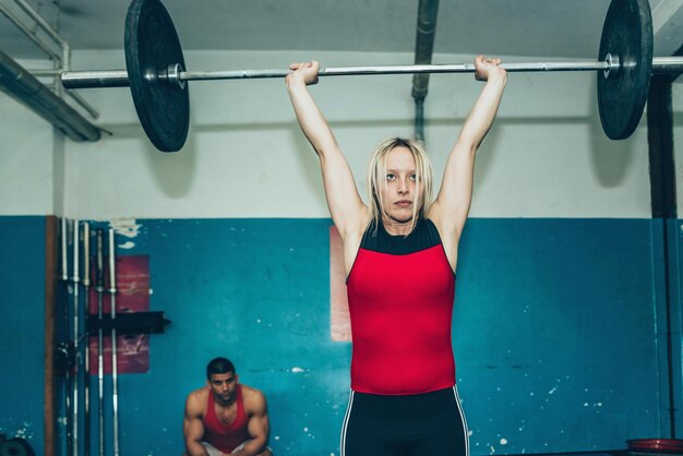 Trening podnoszenia ciężarów