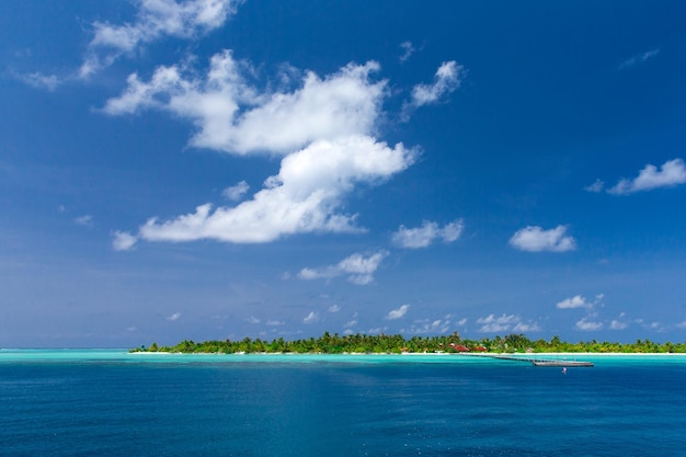 Tropikalna plaża na Malediwach