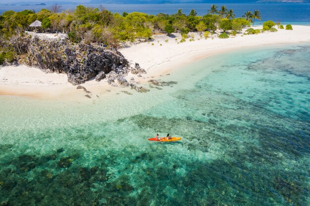 Tropikalna Plaża W Coron, Filipiny