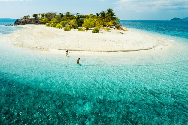 Tropikalna Plaża W Coron, Filipiny