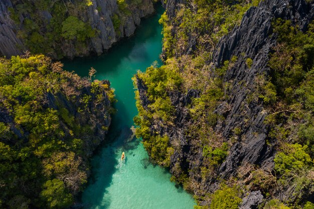 Tropikalna Plaża W El Nido, Palawan, Filipiny