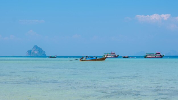 Tropikalna wyspa Koh Kradan w Morzu Andamańskim Trang w Tajlandii