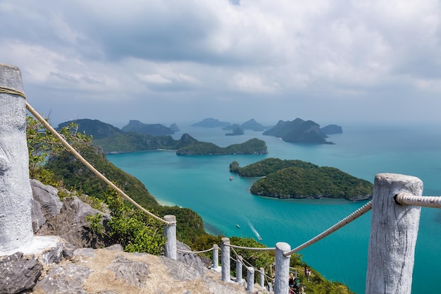 tropikalny raj Widok z lotu ptaka na narodowy park morski Angthong koh Samui Suratthani Tajlandia