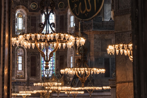 Turcja, Stambuł, czerwiec 2018 - wnętrze świątyni Hagia Sophia. Jest obiektem światowego dziedzictwa UNESCO