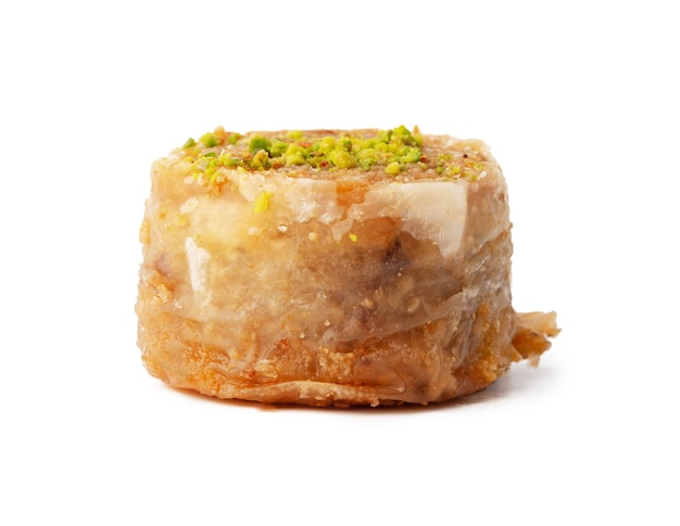 Turecka baklava słodkie ciasto na białym tle