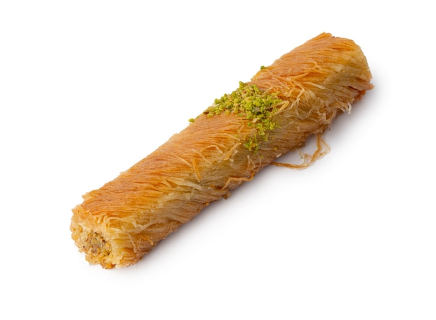 Turecka baklava słodkie ciasto na białym tle