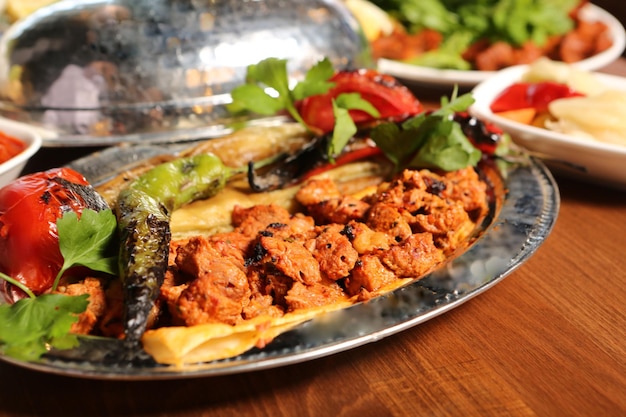 Turecki i arabski tradycyjny Ramadan Kebab