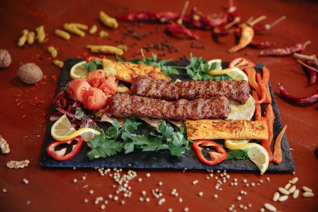 Turecki Tradycyjny Kebab