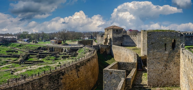 Twierdza Bilhorod-Dnistrovskyi lub Akkerman, obwód odeski, Ukraina, w słoneczny wiosenny poranek