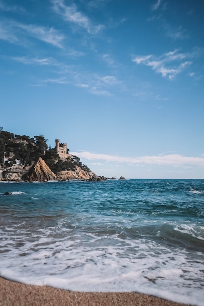 Typowa śródziemnomorska Plaża W Miasteczku Na Costa Brava