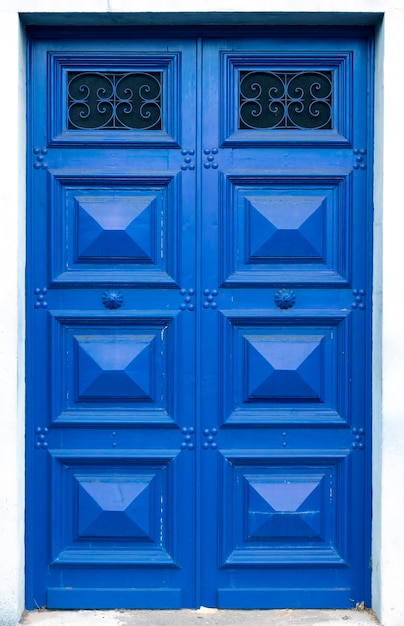 Zdjęcie typowe drewniane drzwi vintage