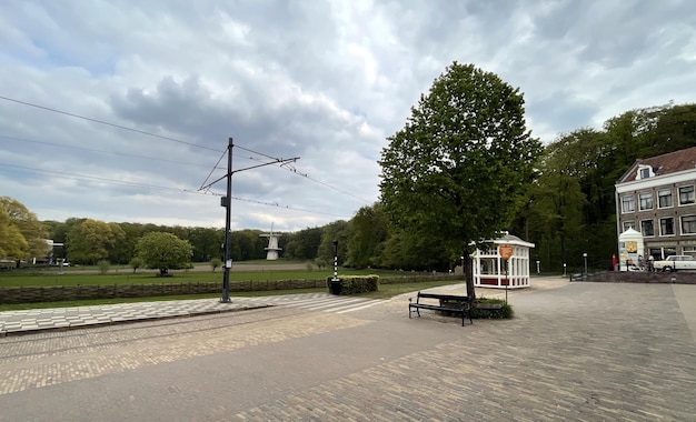 Typowe stare holenderskie centrum małej wioski?