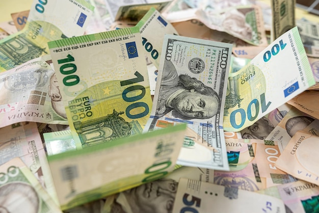 Ukraińska wymiana walut UAH na dolary na euro z bliska