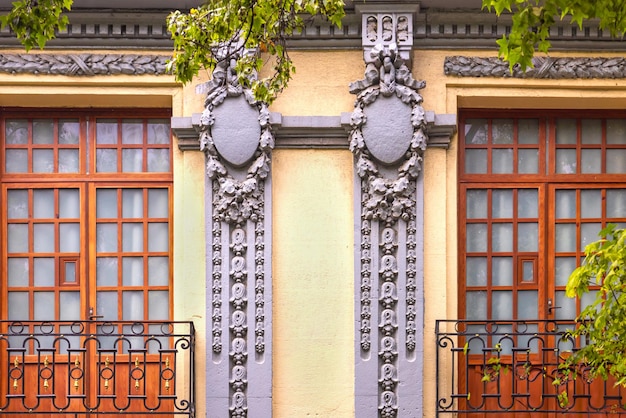Ulice w historycznym centrum Meksyku w pobliżu dzielnic Roma i Condesa