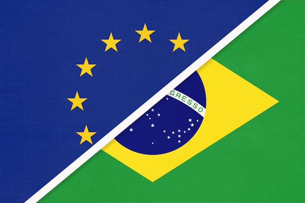 Unia Europejska lub UE vs Brazylia symbol flagi narodowej z tekstyliów.