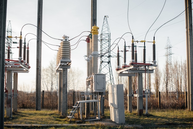 Urządzenia Podstacji Elektrycznej. Transformatory, Odłączniki. Inżynieria Energetyczna