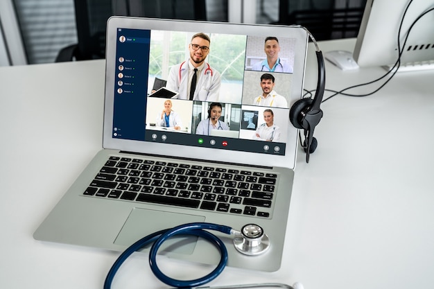 Usługa telemedyczna online rozmowa wideo dla lekarza, aby aktywnie rozmawiać z pacjentem