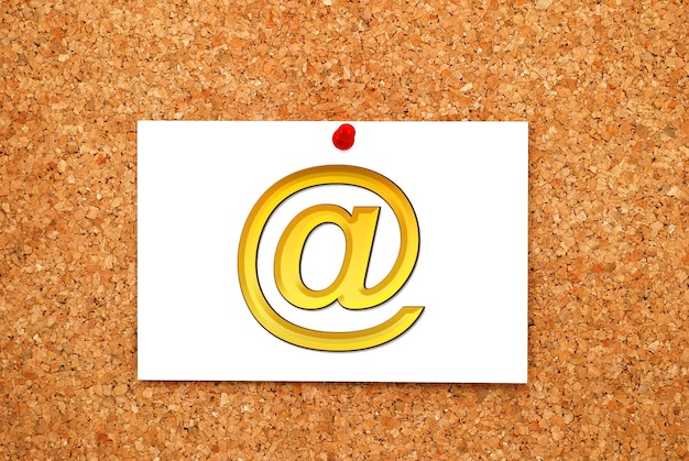 Uwaga symbol e-mail