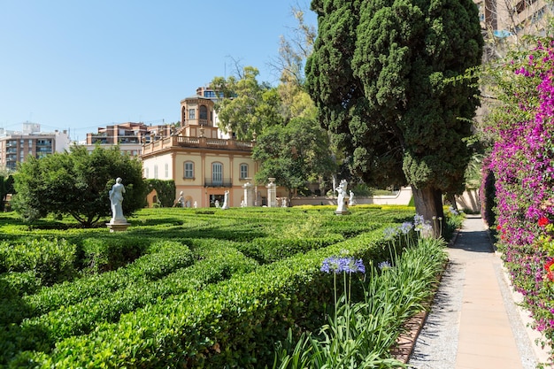 VALENCIA HISZPANIA 19 czerwca 2015 Fragmenty ogrodów Monforte w Walencji Koncepcja scenerii parku w Hiszpanii