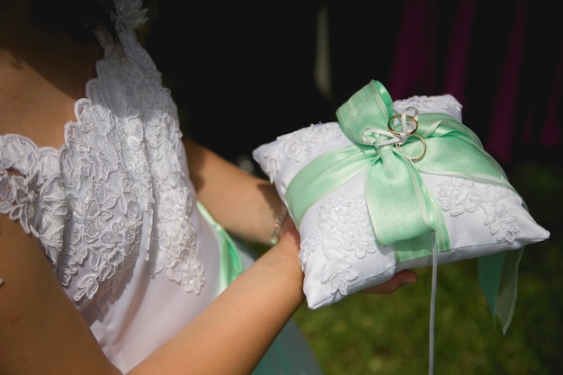 Zdjęcie vestido de novia y accesorio de casamiento