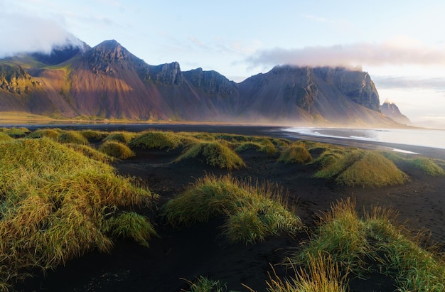 Vesturhorn w letni poranek