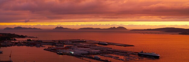 Vigo Linia Horyzontu I Portowy Zmierzch W Galicia Hiszpania