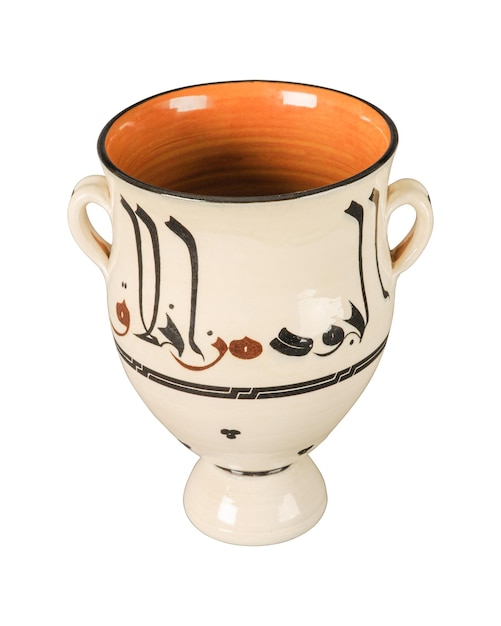 Vintage orientalna ceramiczna miska na białym tle