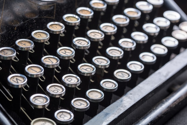 Vintage zbliżenie klawiszy maszyny do pisania