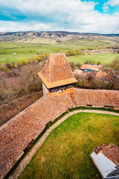 Viscri Rumunia Stary, Malowany Na Niebiesko Tradycyjny Dom Z Wioski Transylwania Niemiecka Społeczność Saska Unesco Ufortyfikowany Kościół Viscri
