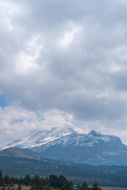 Volcan Iztaccihuatl w Puebla w Meksyku Śpiąca kobieta