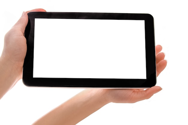 W ludzkich rękach gadżet ekranu dotykowego komputera typu tablet z na białym tle