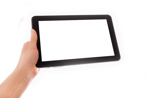 W ludzkich rękach gadżet ekranu dotykowego komputera typu tablet z na białym tle