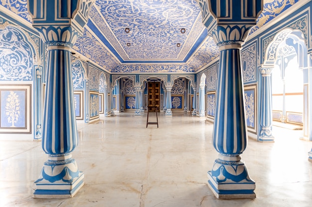 W Sukh Niwas Blue Room, City Palace, Jaipur, Indie.