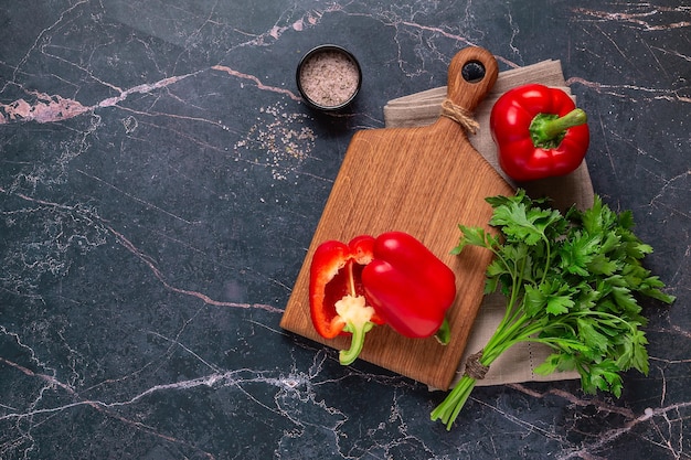 Warzywa i przyprawy koncepcja zdrowego przygotowania żywności