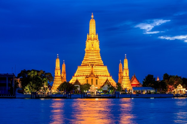 Wat Arun I Rzeka Menam, Bangkok, Tajlandia