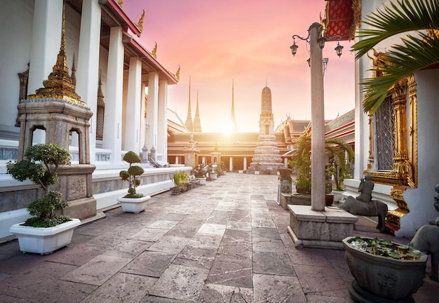 Wat pho w Bangkoku w Tajlandii