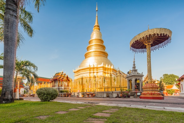 Wat Phra Hariphunchai Był Miarą Lamphun W Tajlandii